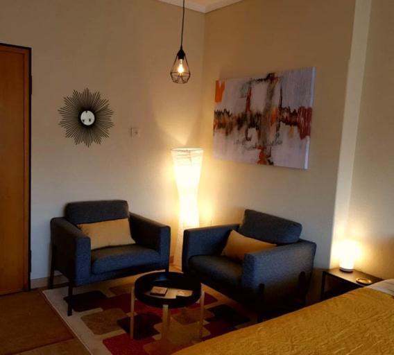 Cozy Loft In Downtown Apartment